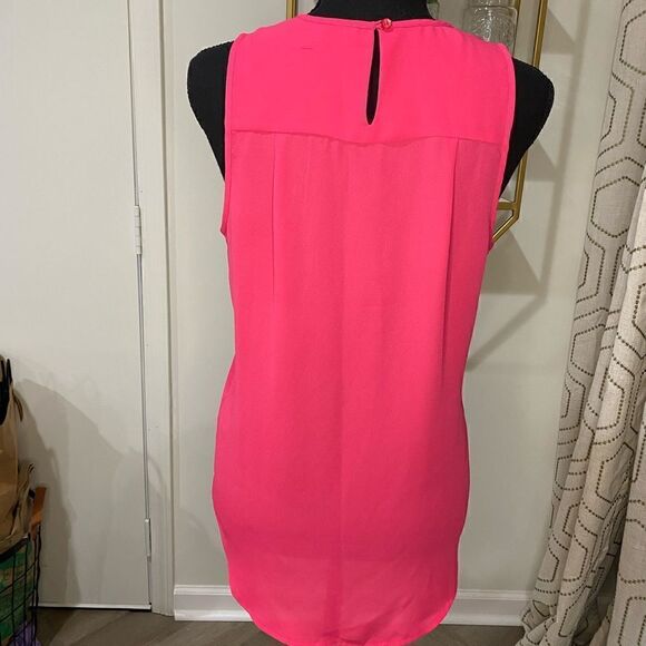Violet + Claire sleeveless pink keyhole shell tank Size S - Picture 4 of 5